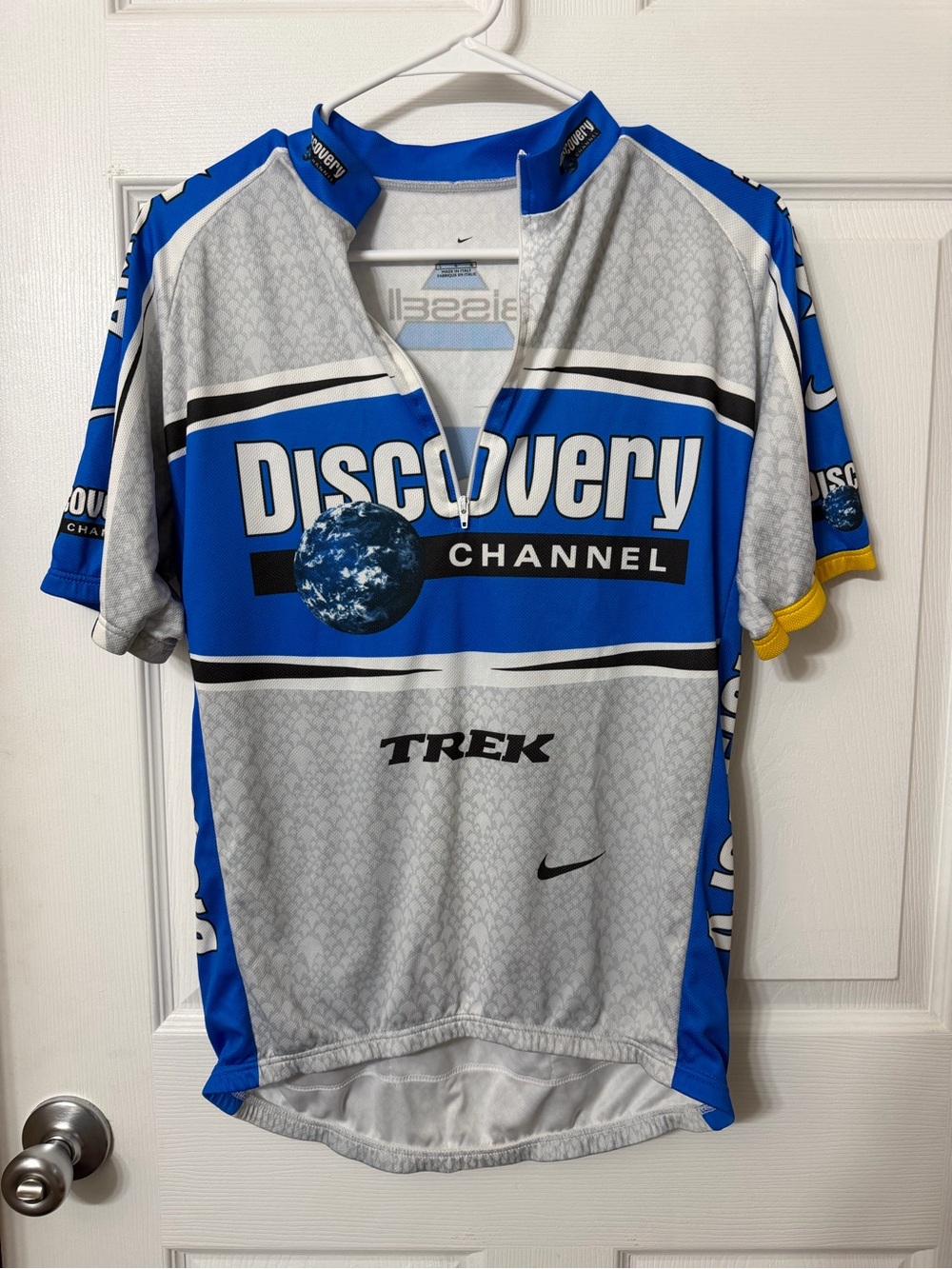 Nike Men's Blue and Gray Discovery Channel Cycling Jersey